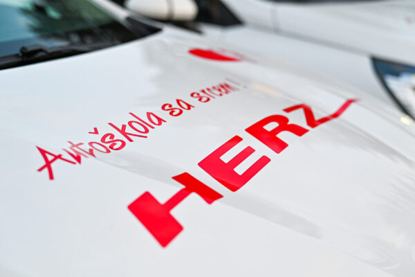 Naljepnica za vozilo autoškola